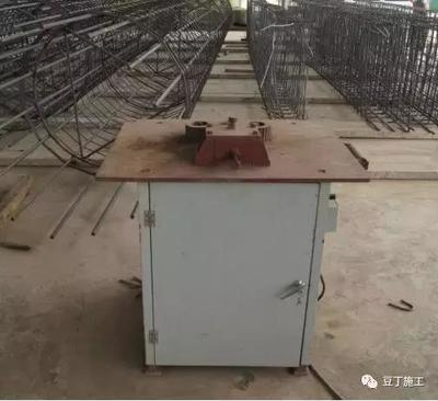 鋼筋籠成型機精準加工鋼筋主筋的全流程解析